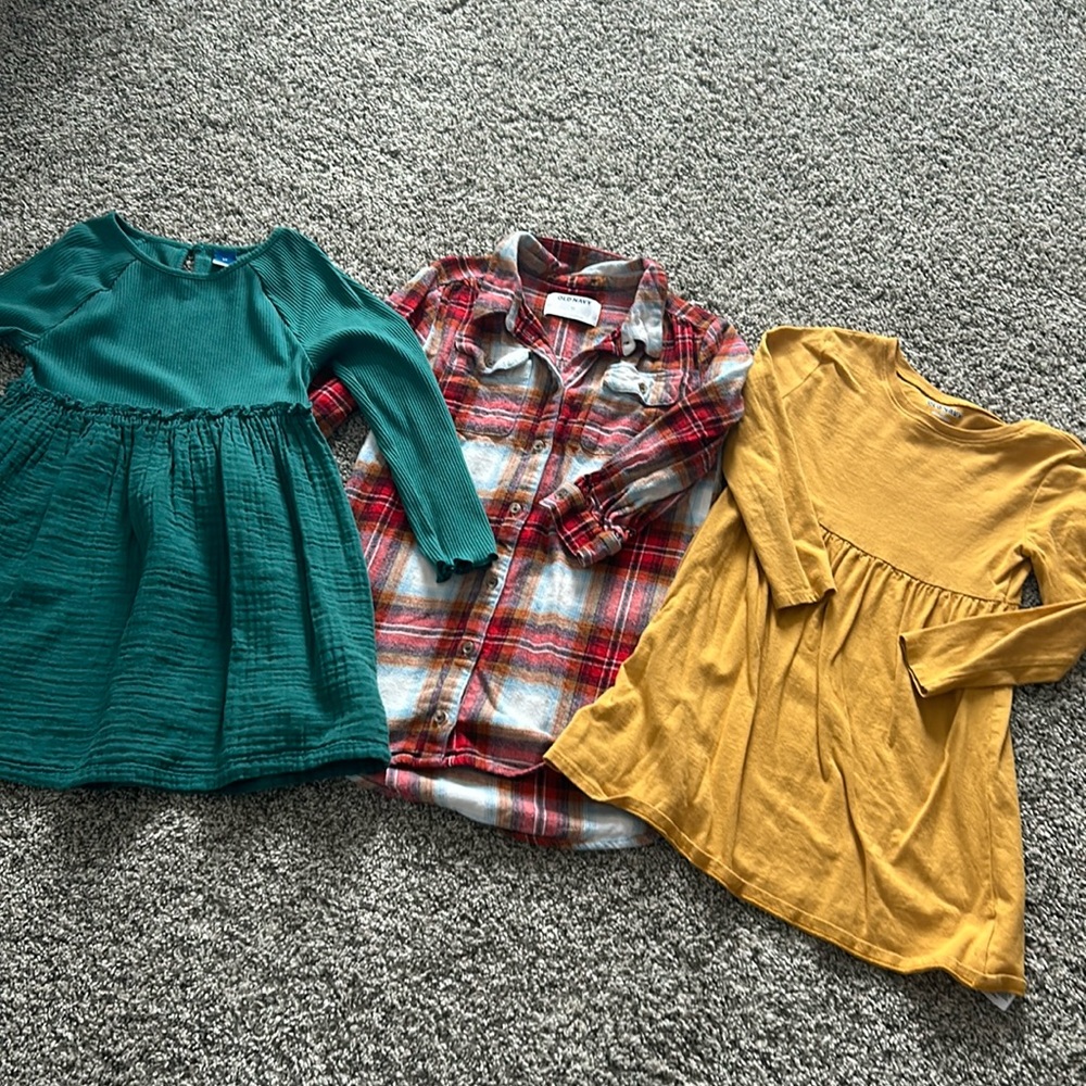 Bundle of Girls 5T Old Navy Dresses